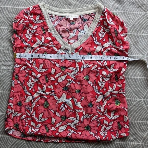 Goa COLLECTION viscose pink red floral v neck shirt Small K1 - Picture 3 of 9